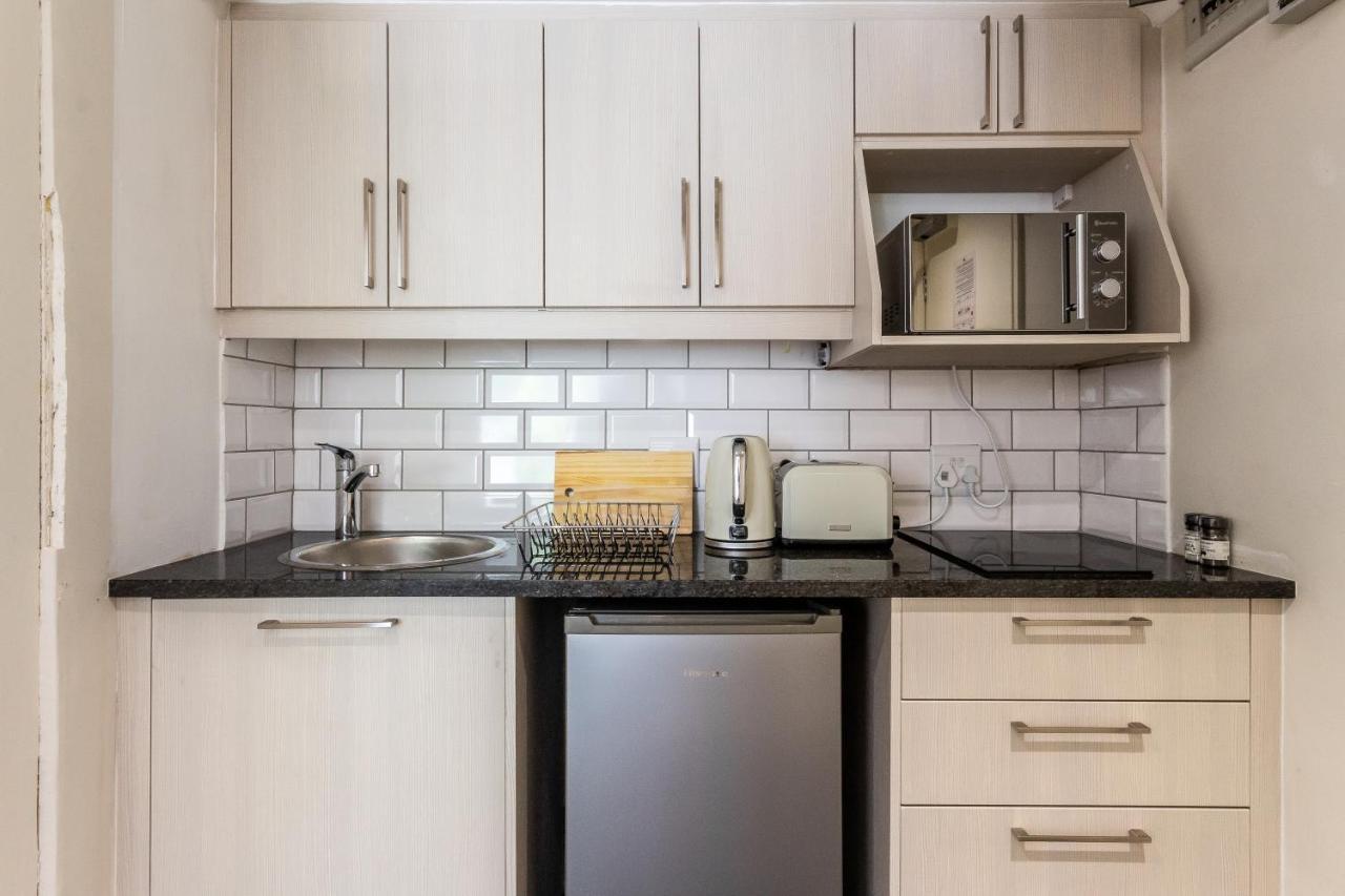 Trendy Apartment In Thibault Square City Centre Le Cap Extérieur photo